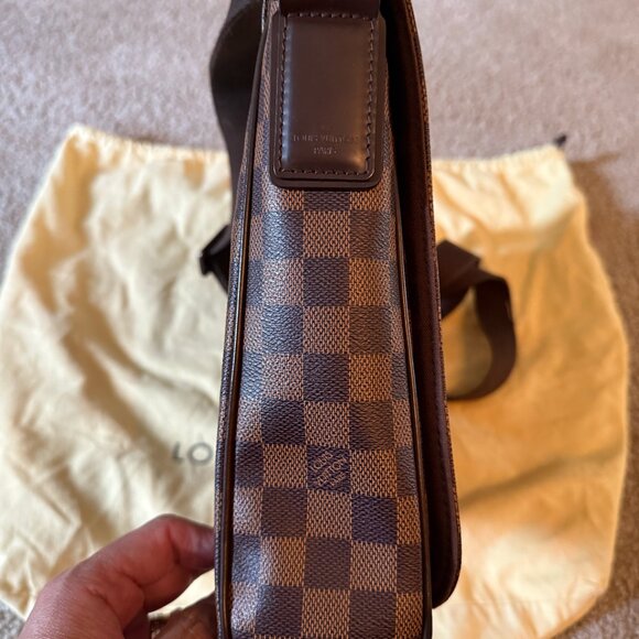 Louis Vuitton Damier Graphite Messenger MM, Mint 99% Like New, Gift, w/ Dust Bag - Picture 6 of 8